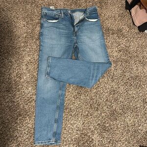 Men’s Levi jeans